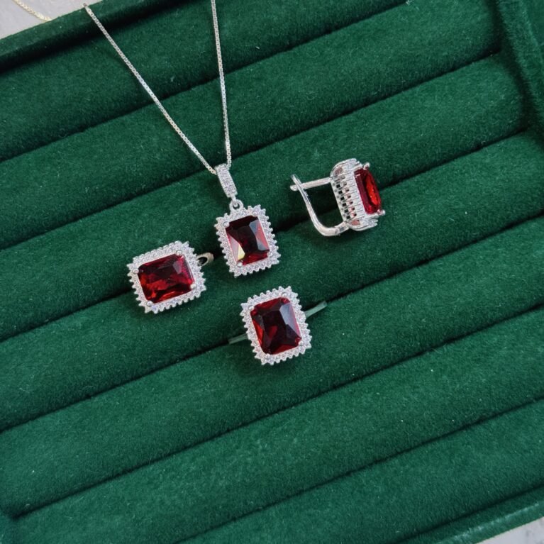 Женски сет