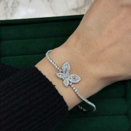 Женска нараквица