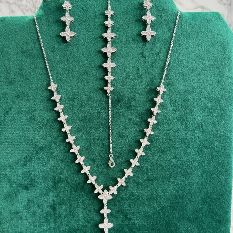 Женски сет